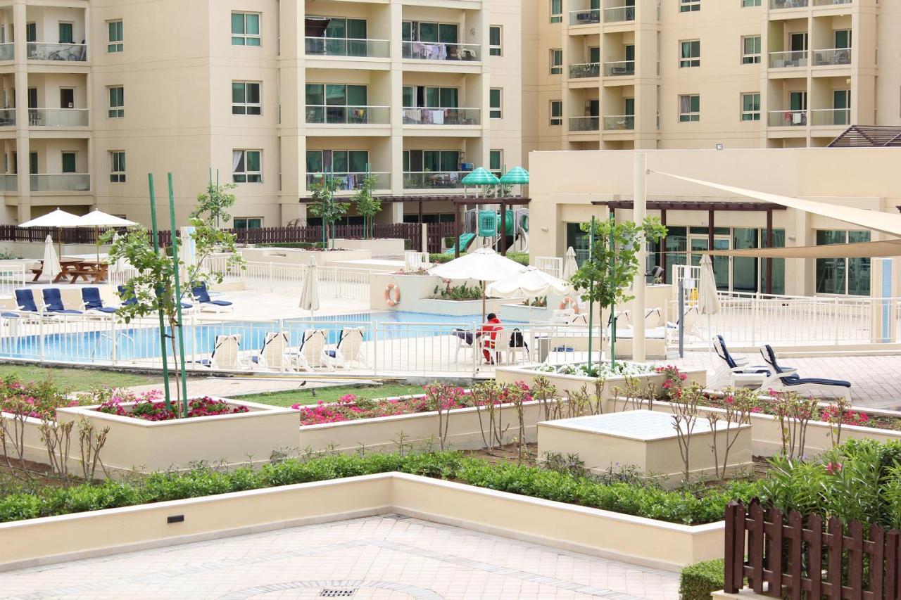 New Arabian Al Dhafra 2 The Greens 1 Br Dubai Exterior foto